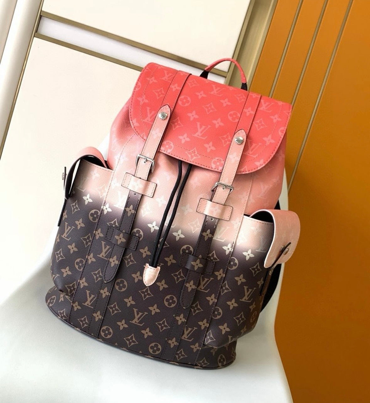 Espectacular bolso LV